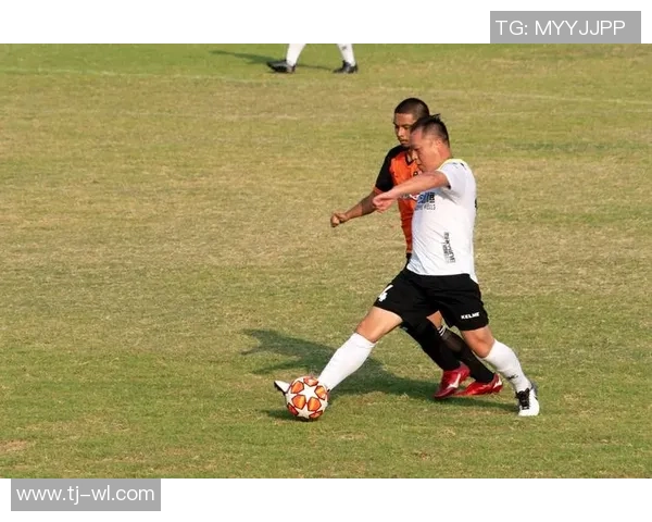 精彩对决直播泰国对阵马来西亚足球赛全程回顾与分析 精彩对决直播泰国对阵马来西亚足球赛全程回顾与分析